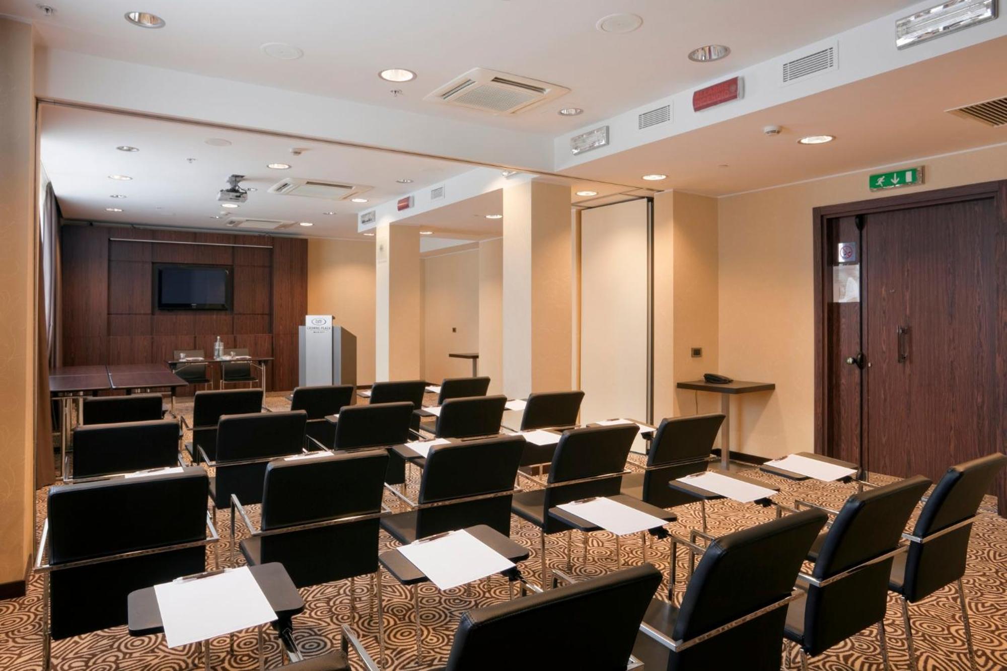 Crowne Plaza By Ihg 4* Mailand